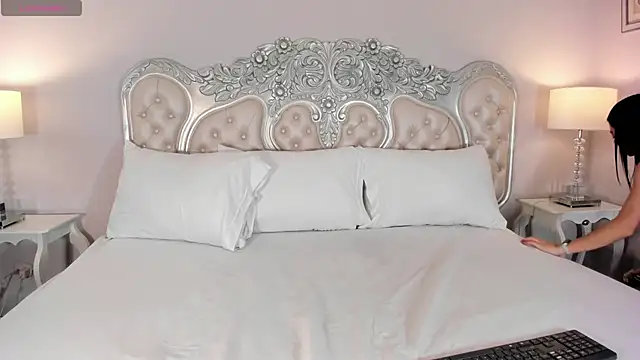 Snapshot of AmyColman_ chatting on 02-19-26, 12:12 AmyColman online show from 02-19-26, 12:12