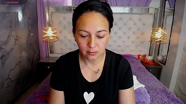 Melissa-roberts online show from 11-15-25, 02:02