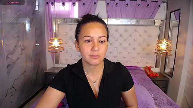 Melissa-roberts online show from 12-05-25, 05:53