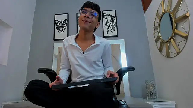 adams bobby online show from 05-03-26, 11:16