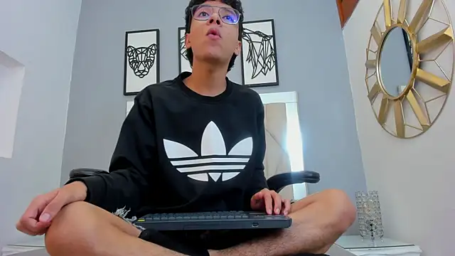 adams bobby online show from 05-08-26, 11:04