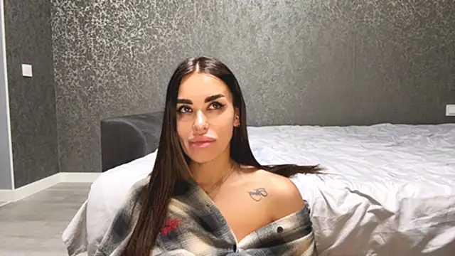 Snapshot of velvetveyraX chatting on 05-15-26, 04:25 velvetveyraX online show from 05-15-26, 04:25