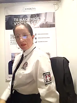 Snapshot of Valentina--1 chatting on 05-06-26, 10:31 Valentina--1 online show from 05-06-26, 10:31