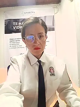 Snapshot of Valentina--1 chatting on 05-21-26, 10:22 Valentina--1 online show from 05-21-26, 10:22