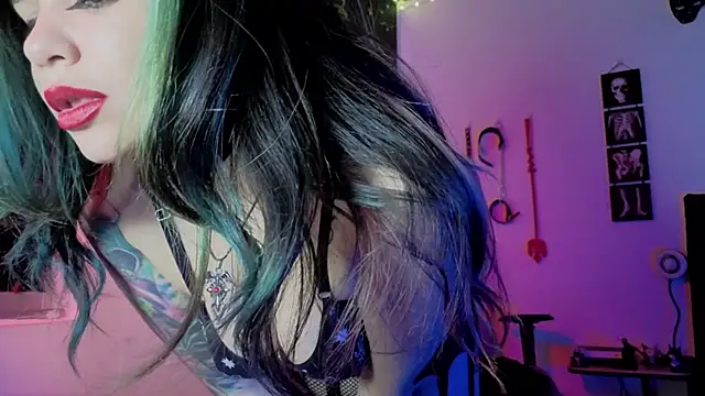 AshGraven online show from 11-29-25, 10:57