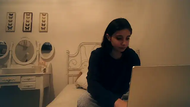 bellefleurrr online show from 02-13-26, 09:00