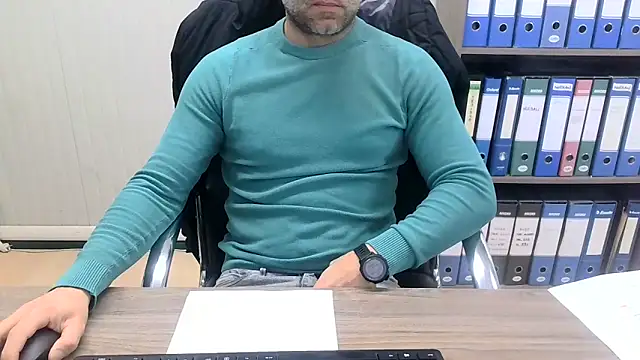 Snapshot of Evasionee chatting on 02-12-26, 07:25 Evasionee online show from 02-12-26, 07:25