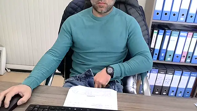 Snapshot of Evasionee chatting on 03-20-26, 08:08 Evasionee online show from 03-20-26, 08:08