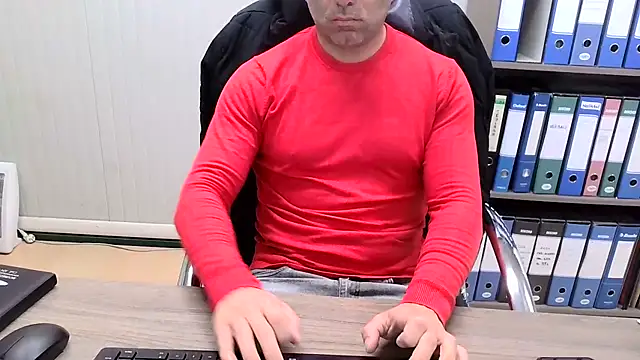 Snapshot of Evasionee chatting on 04-01-26, 06:25 Evasionee online show from 04-01-26, 06:25