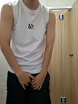 yuta 00 online show from 07-20-26, 03:47