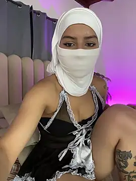 shaima   online show from 07-10-26, 07:38