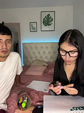 Snapshot of BIJOU_SECRET chatting on 03-03-26, 04:07 BIJOU SECRET online show from 03-03-26, 04:07