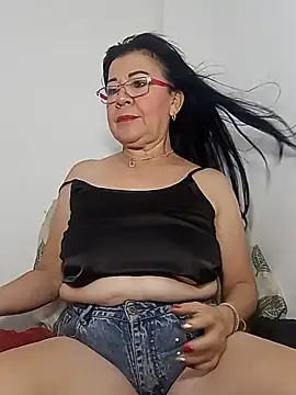 laliItaclark online show from 05-26-26, 10:22