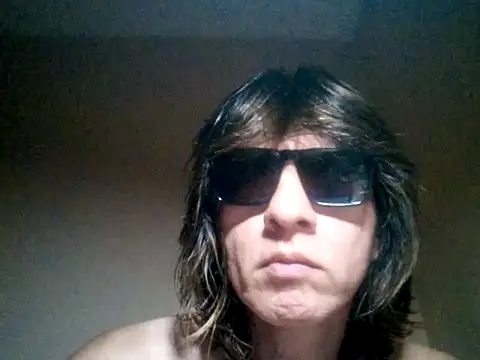 Snapshot of Robbie_78 chatting on 03-16-26, 01:22 Robbie 78 online show from 03-16-26, 01:22