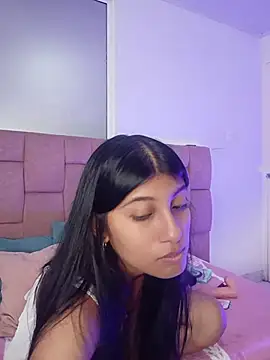 Snapshot of YeseniaRodriguez3 chatting on 06-27-26, 12:44 YeseniaRodriguez3 online show from 06-27-26, 12:44