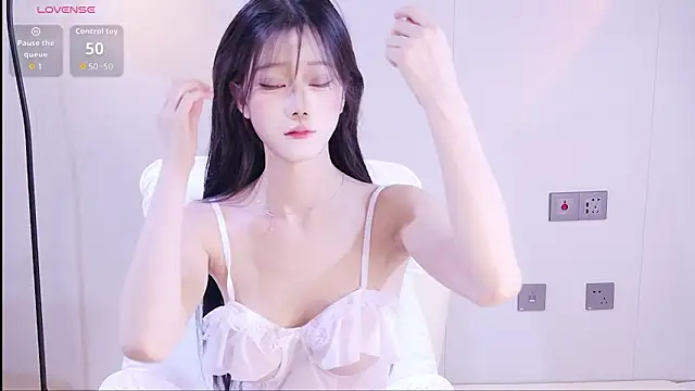 xiaoxi---n online show from 06-01-26, 05:31