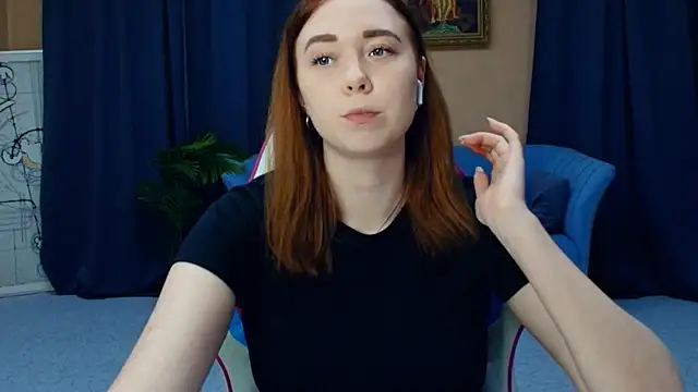 Snapshot of AddieOsler chatting on 04-09-26, 07:30 AddieOsler online show from 04-09-26, 07:30