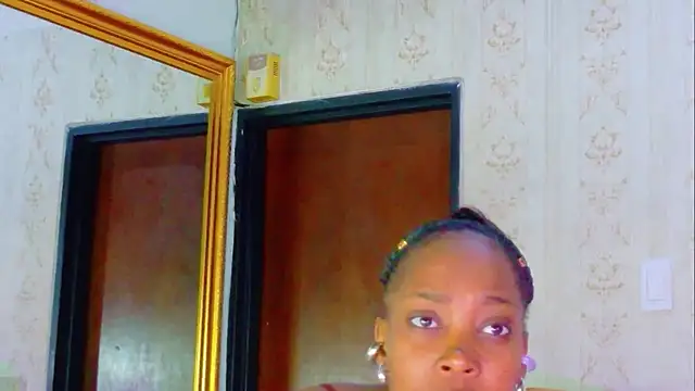 Snapshot of Kelly_Swift chatting on 06-26-26, 03:22 Kelly Swift online show from 06-26-26, 03:22