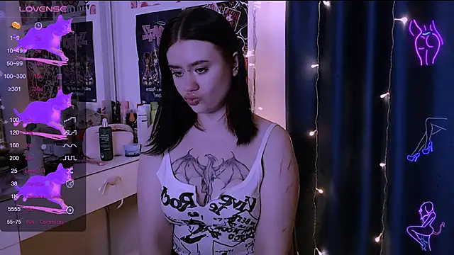 Snapshot of Meow_Marie chatting on 12-21-25, 10:22 Meow Marie online show from 12-21-25, 10:22