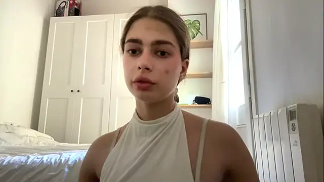 EastLuna online show from 04-25-26, 04:04