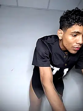 Snapshot of Alex_Sweeting chatting on 11-04-25, 07:07 Alex Sweeting online show from 11-04-25, 07:07