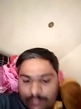 Snapshot of indrajeet6722 chatting on 12-20-25, 10:11 indrajeet6722 online show from 12-20-25, 10:11