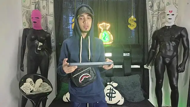 Snapshot of Latin_Duo13 chatting on 11-28-25, 07:27 Latin Duo13 online show from 11-28-25, 07:27