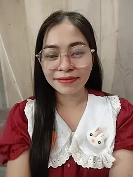 Bamboo-niee123 online show from 05-30-26, 03:47