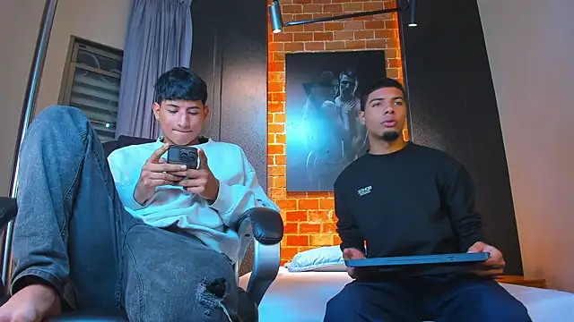 Snapshot of Jack_and_Joes chatting on 11-19-25, 03:28 Jack and Joes online show from 11-19-25, 03:28