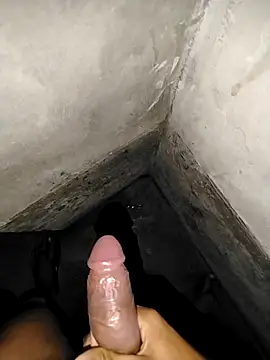 Snapshot of Sudda1199 chatting on 01-18-26, 04:33 Sudda1199 online show from 01-18-26, 04:33