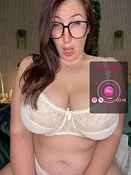 MysteryGirl   online show from 05-18-26, 07:47