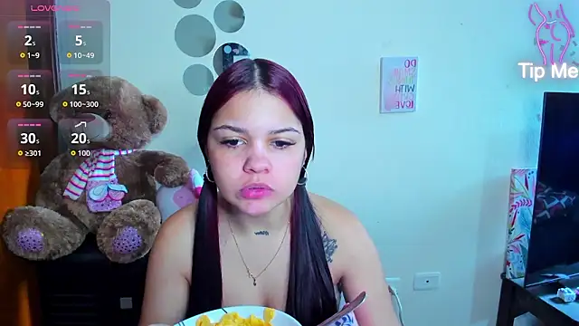 Emma boo online show from 03-18-26, 06:11