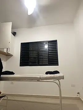 Snapshot of sabrinaneves chatting on 04-11-26, 12:31 sabrinaneves online show from 04-11-26, 12:31