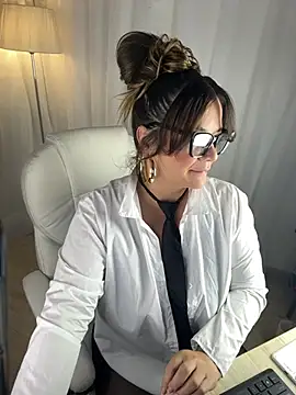 best secret online show from 04-10-26, 10:20