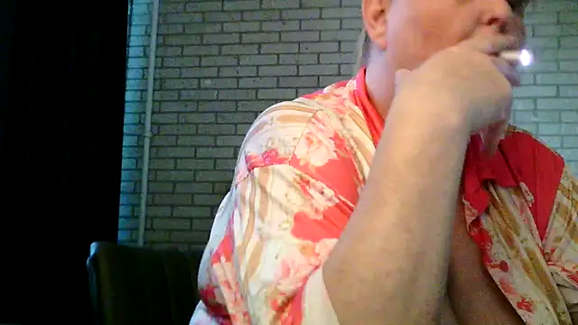 Snapshot of Sylviastar46 chatting on 04-19-26, 06:10 Sylviastar46 online show from 04-19-26, 06:10