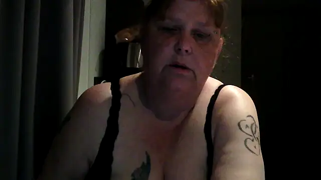 Snapshot of Sylviastar46 chatting on 05-24-26, 08:36 Sylviastar46 online show from 05-24-26, 08:36