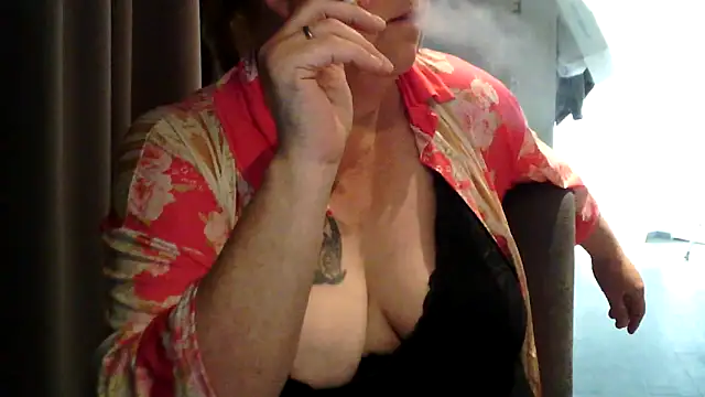 Snapshot of Sylviastar46 chatting on 06-03-26, 04:01 Sylviastar46 online show from 06-03-26, 04:01