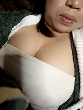 julybe online show from 03-04-26, 05:41