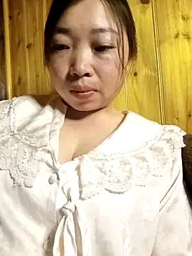 julybe online show from 03-05-26, 03:30