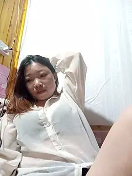 julybe online show from 06-05-26, 03:18