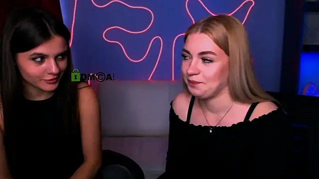 lisa dark  online show from 05-11-26, 02:45