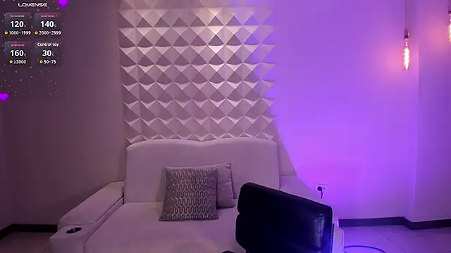 BellaConnorX online show from 04-10-26, 02:50