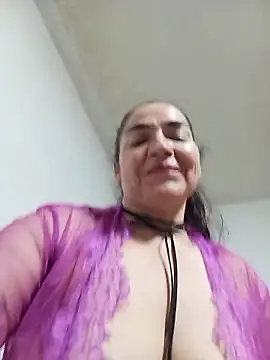 Snapshot of MaryRoze_ chatting on 03-12-26, 12:39 MaryRoze online show from 03-12-26, 12:39