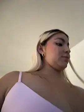 Elina Hills online show from 02-12-26, 03:07