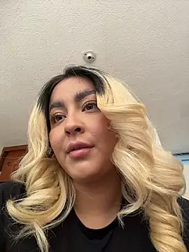 Elina Hills online show from 03-20-26, 07:08