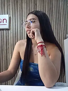 Valk submissive online show from 04-16-26, 05:08