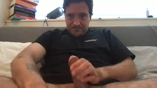 Snapshot of dutchpieter95 chatting on 06-19-26, 01:59 dutchpieter95 online show from 06-19-26, 01:59