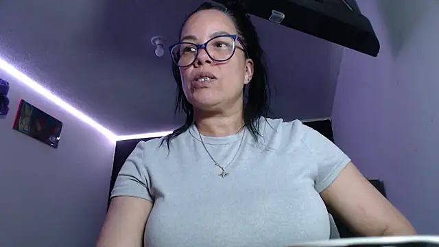 sofia lopez70 online show from 04-16-26, 10:01