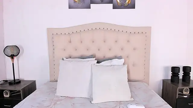 bustyluciana      online show from 04-09-26, 10:04