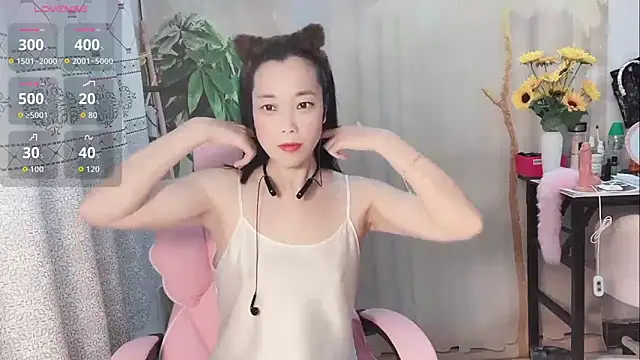 Lingling-Baby520 online show from 06-13-26, 08:01